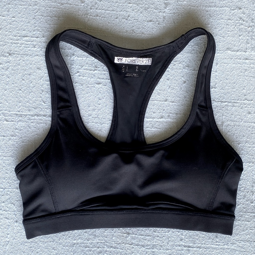 🌼 Forever 21 sports bra with mesh detail - Picture 1 of 6